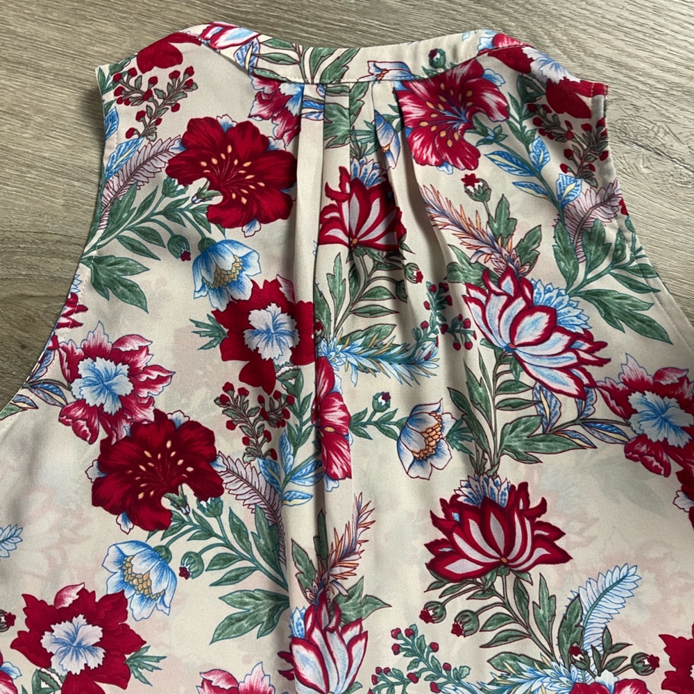 Kenar Cream Floral Sleeveless Silky V-Neck Blouse with Red & Blue Blooms